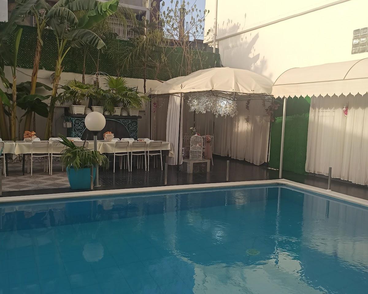 النجمة الذهبية الدرارية photo