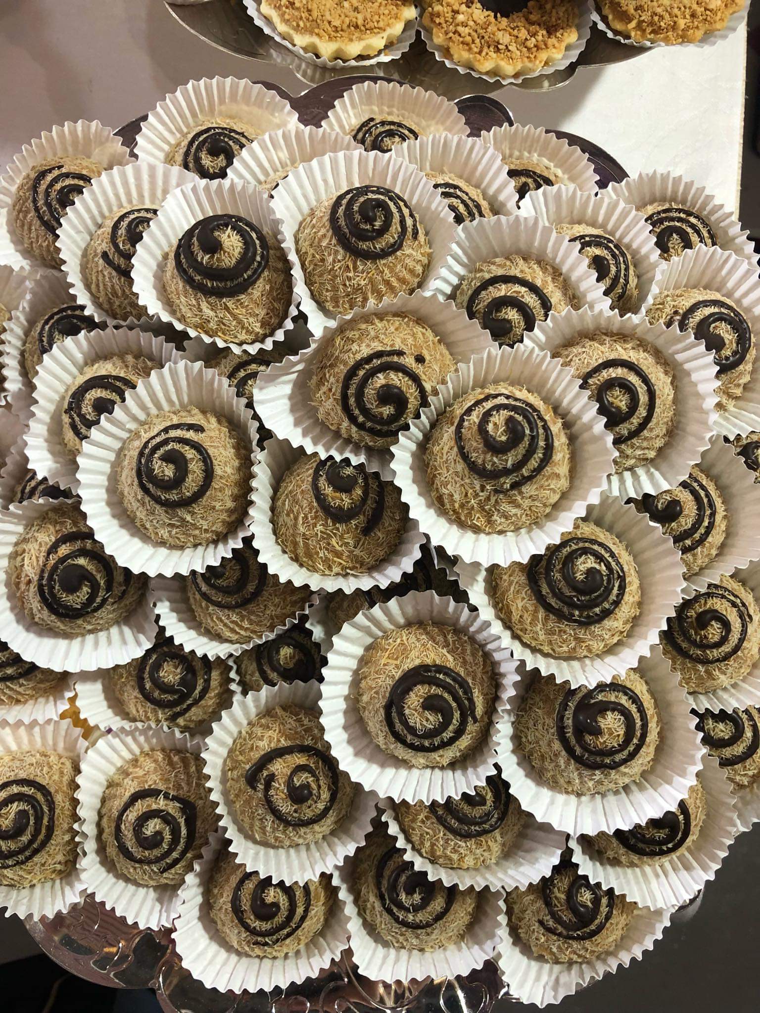 الحلويات التقليدية سانت هوبر بناشنهو photo